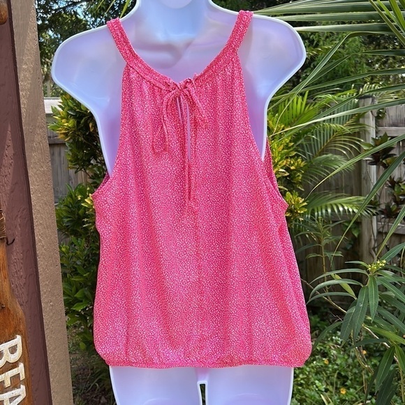 Sienna Sky, Pink & White Sleeveless top, rounded neck & an elastic bottom - Picture 6 of 10